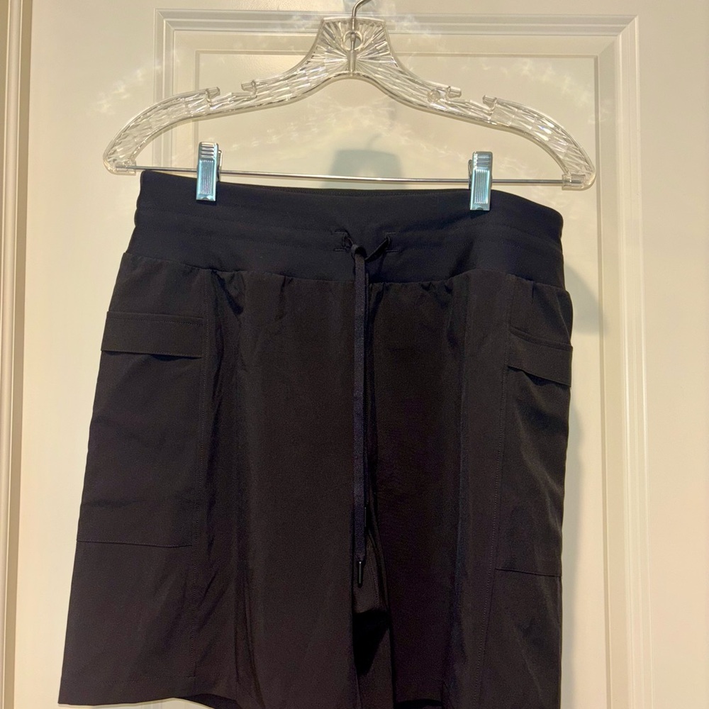 CALIA by Carrie Underwood Black Cargo Shorts Elastic Waist